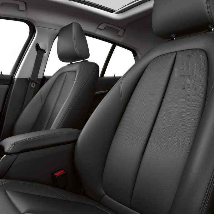 Seats in Leather 'Dakota' Black. BMW 1 Series Model Advantage, interior with seats in Leather 'Dakota' Black.