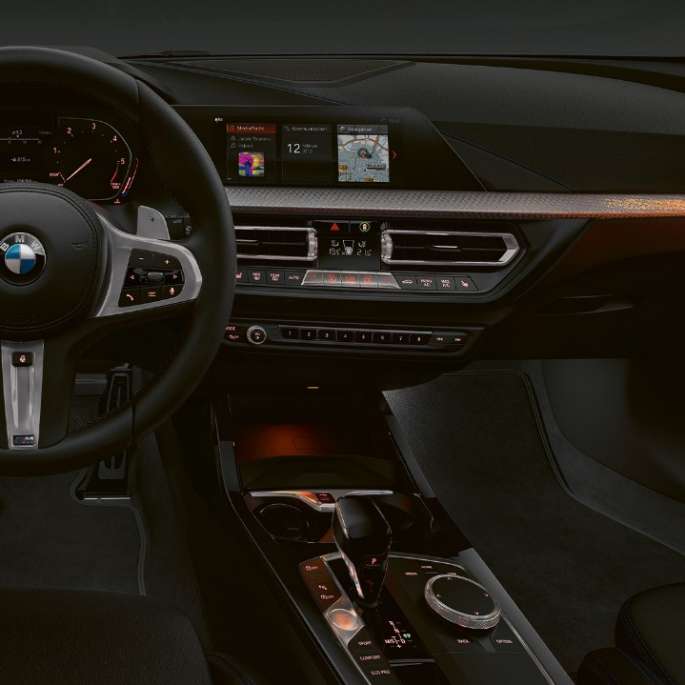 Interior trim finishers 'Illuminated Boston'. BMW 1 Series Model M Sport, interior trim finishers 'Illuminated Boston'.