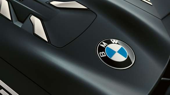 BMW TwinPower Turbo 4-cylinder petrol engine BMW 7 Series Sedan: close-up of BMW TwinPower Turbo 4-cylinder petrol engine