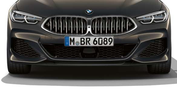 BMW M850i xDrive Dravit Grey metallic, front apron. BMW M850i xDrive Dravit Grey metallic, front apron.