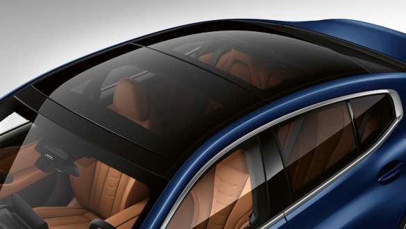 BMW 8 Series Gran Coupé G16 LCI Facelift 2022 BMW Individual Frozen Tanzanite Blue metallic BMW M850i xDrive panoramic glass sunroof