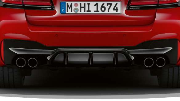 M specific double exhaust pipes BMW M5 Competition F90 LCI Facelift 2020 close-up M specific double exhaust pipes BMW M5 Competition F90 LCI Facelift 2020 BMW Individual Imola Red close-up