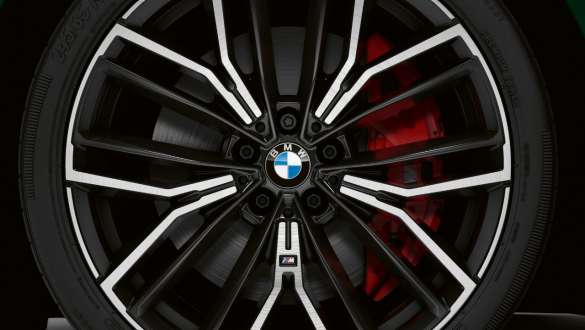 BMW M550i xDrive Sedan with M Sport brake G30 LCI Facelift 2020 close-up wheel BMW M550i xDrive Sedan with M Sport brake G30 LCI Facelift 2020 close-up wheel