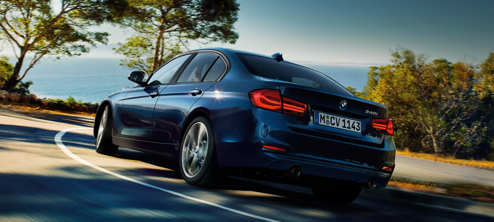 Driving Dynamics & Efficiency of the BMW 3 Series Sedan Driving Dynamics & Efficiency of the BMW 3 Series Sedan