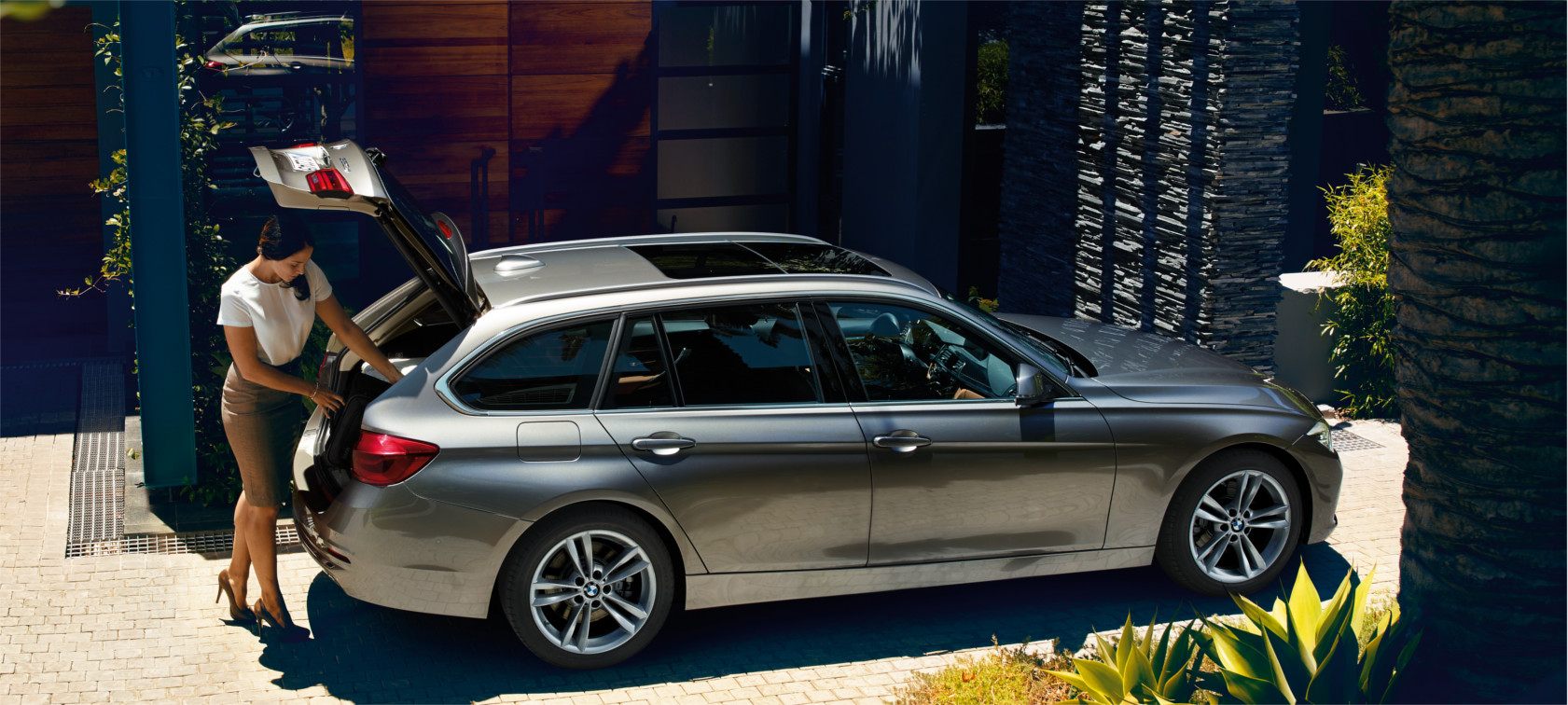 Comfort & Functionality of the BMW 3 Series Touring Comfort & Functionality of the BMW 3 Series Touring