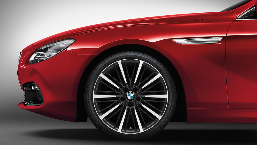 20" light alloy wheels Multi-spoke style 616 20" light alloy wheels Multi-spoke style 616