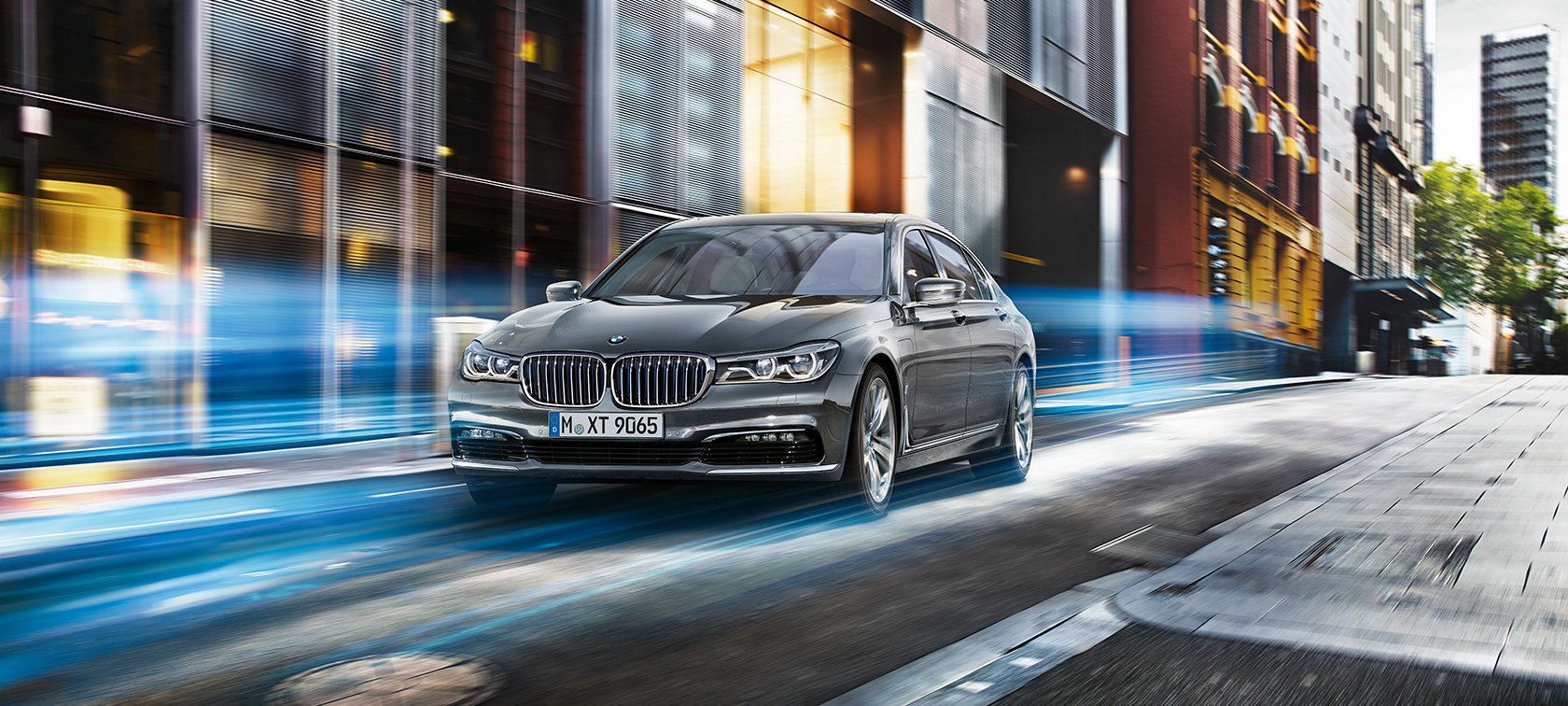 The BMW 7 Series with eDrive The BMW 7 Series with eDrive