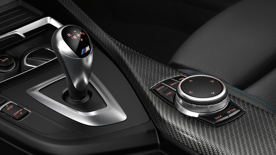 7-speed M DCT with Drivelogic 7-speed M DCT with Drivelogic