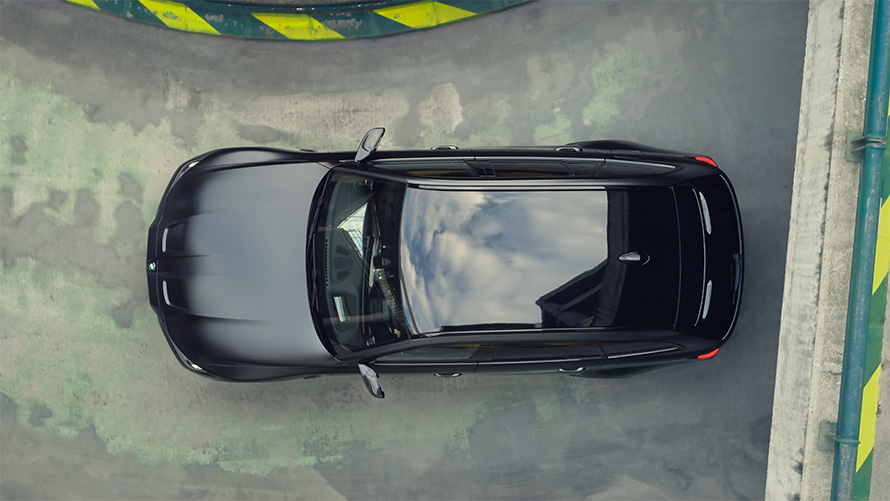 BMW M3 Competition Touring G81 BMW Individual Frozen Black metallic High-gloss Black contrast roof bird’s-eye view