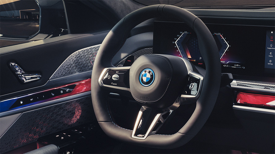 M leather steering wheel BMW M760e xDrive Sedan G70