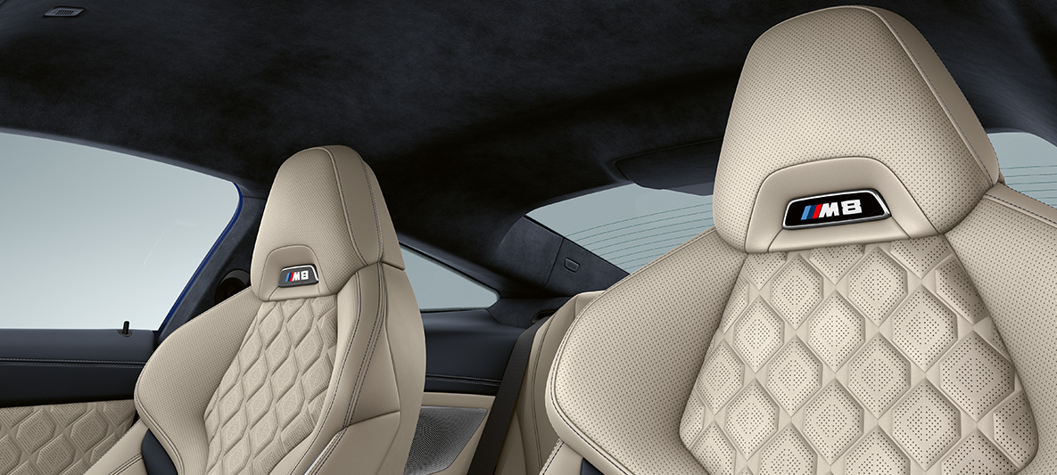 M Sport seat in full fine-grain leather 'Merino' | Silverstone with M8 badge. BMW Individual M8 Coupé, M Sport seat in full fine-grain leather 'Merino' | Silverstone with M8 badge.