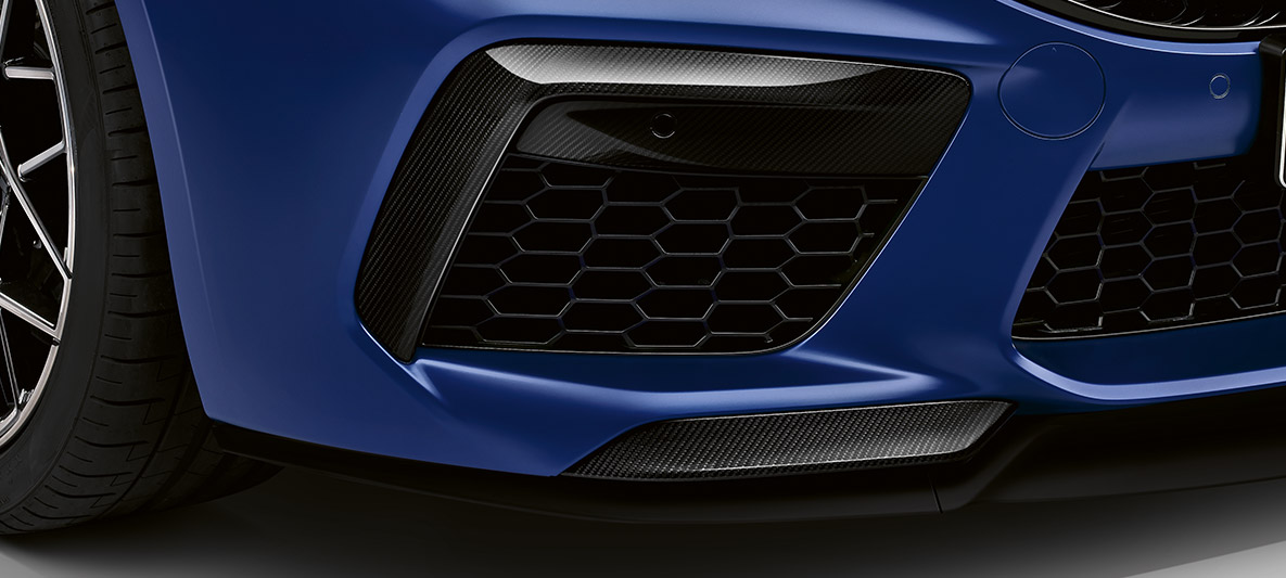 Air inlets in Carbon. BMW M8 Competition Coupé, air inlets of the M Carbon exterior package.