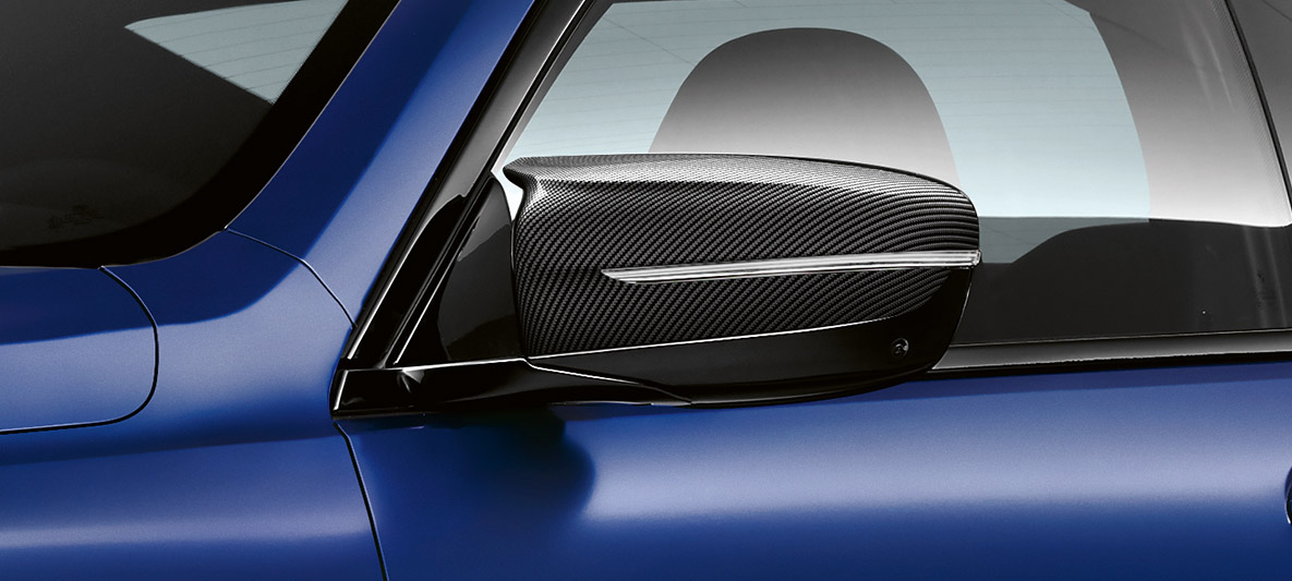 Mirror caps in Carbon. BMW M8 Competition Coupé with Mirror caps in Carbon.