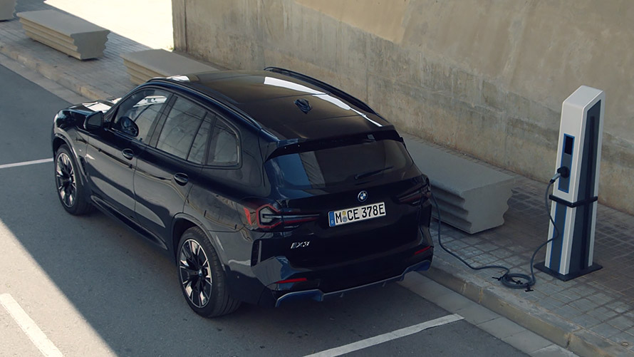 BMW iX3 (G08): prices, models, range, charging | BMW.cc